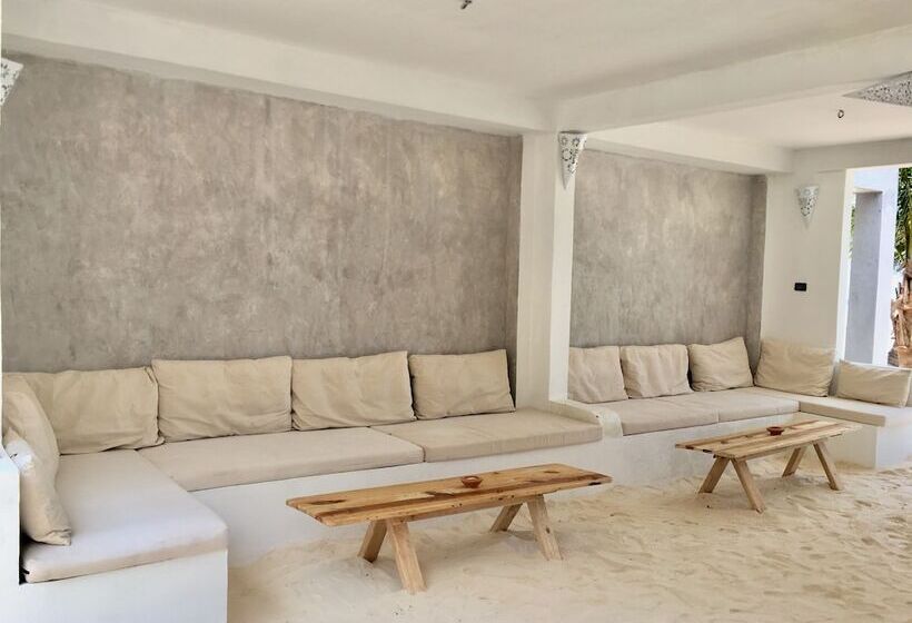 酒店 White Dream Lodge & Restaurant