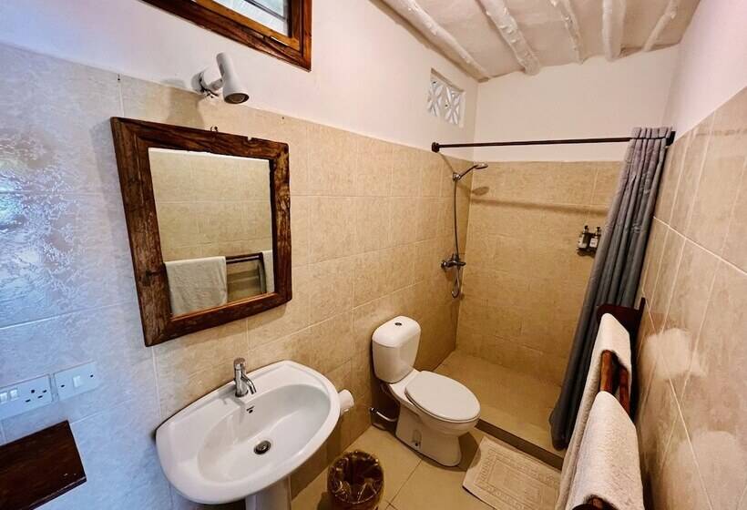 酒店 White Dream Lodge & Restaurant