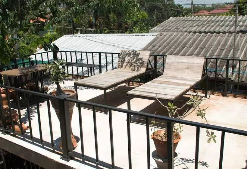 پانسیون Ban Bua House 1