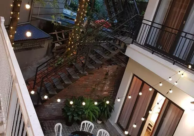 پانسیون The Bay  Ha Long Homestay