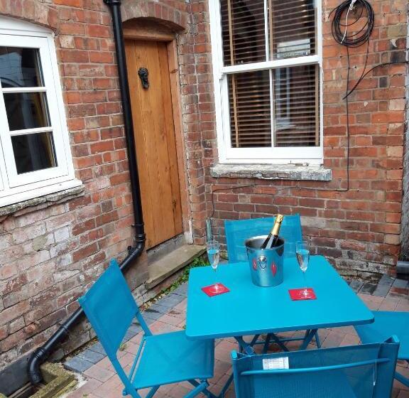 Simpsons Cottage Grove Road Cottages