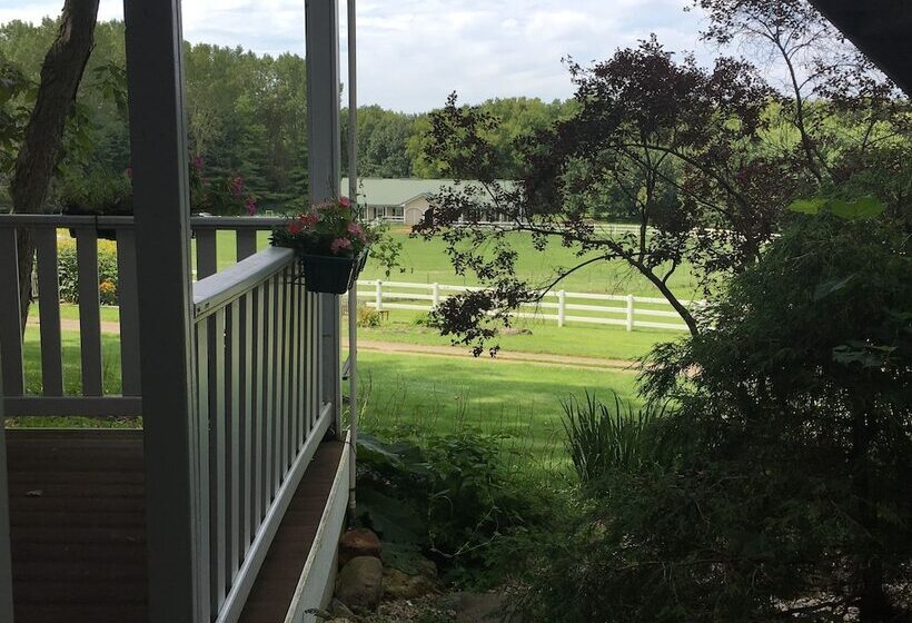 The Speckled Hen Inn B&b