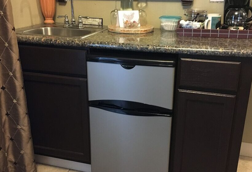 The Speckled Hen Inn B&b