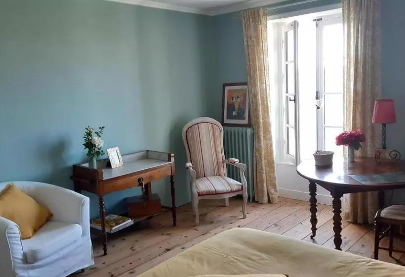 تختخواب و صبحانه Chambres D Hôtes Les Jardins De La Cathédrale
