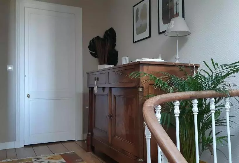 تختخواب و صبحانه Chambres D Hôtes Les Jardins De La Cathédrale