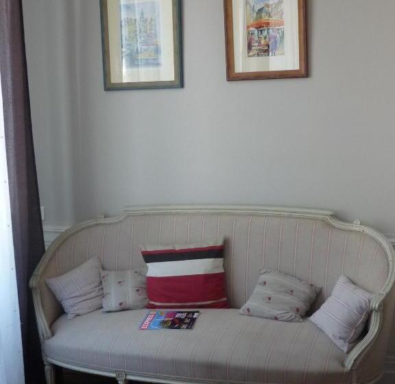 مبيت وإفطار Chambres D Hôtes Les Jardins De La Cathédrale