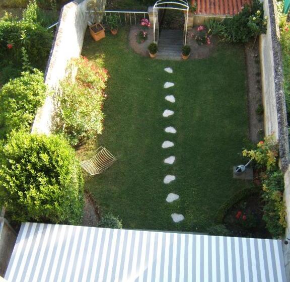 مبيت وإفطار Chambres D Hôtes Les Jardins De La Cathédrale
