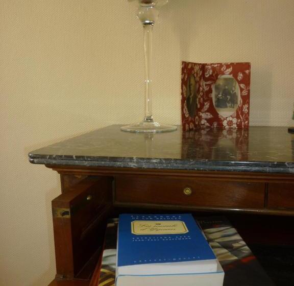 مبيت وإفطار Chambres D Hôtes Les Jardins De La Cathédrale