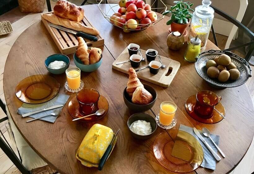 تختخواب و صبحانه Maison Raphaël Kafka