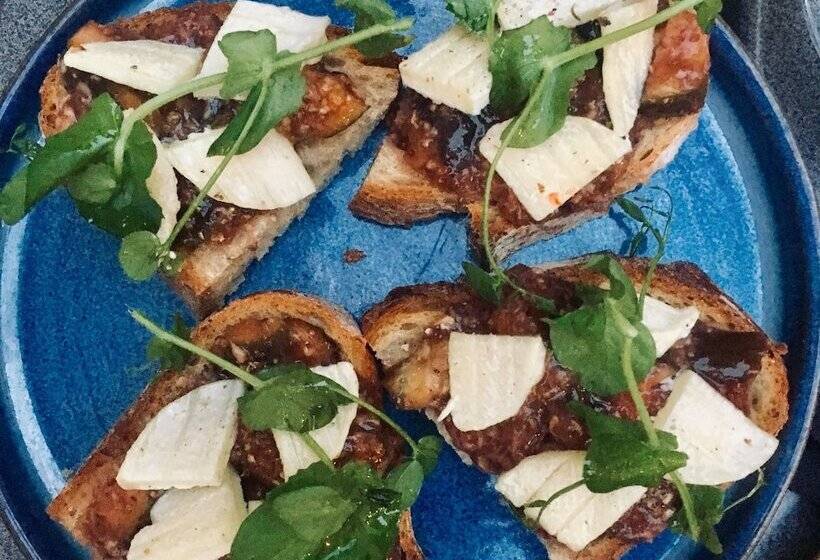 تختخواب و صبحانه Maison Raphaël Kafka