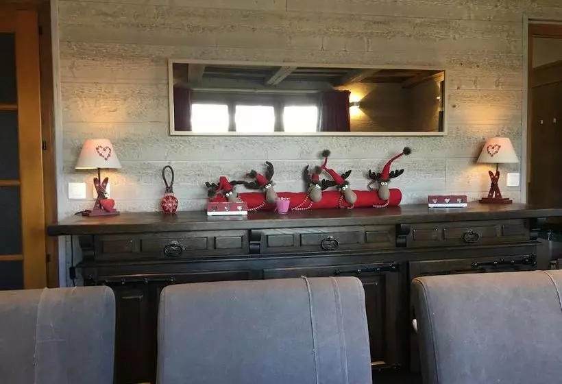 Chalet Campanules