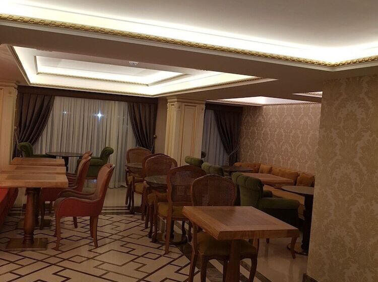 Grand Marcello Hotel & Spa