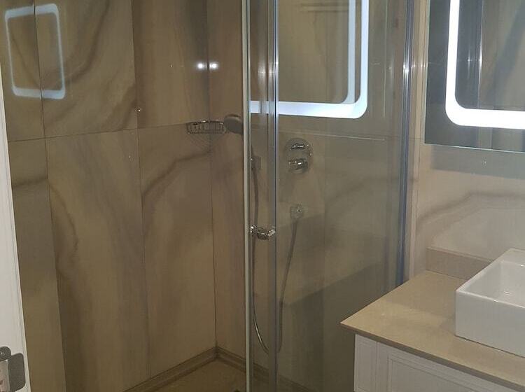 Grand Marcello Hotel & Spa