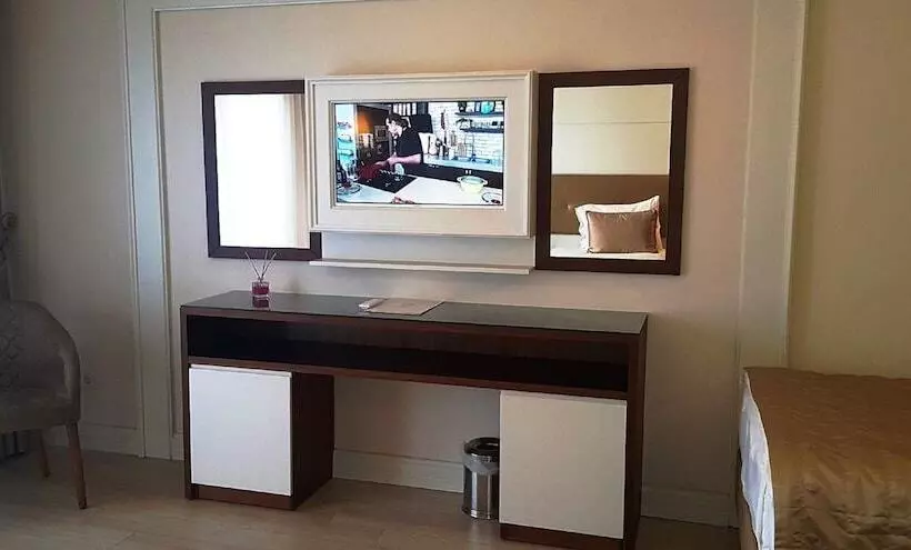Grand Marcello Hotel & Spa