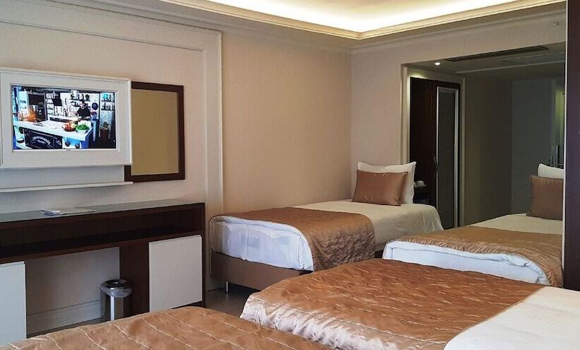 Grand Marcello Hotel & Spa