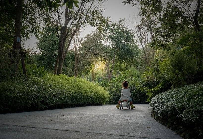 Отель Labaris Khao Yai