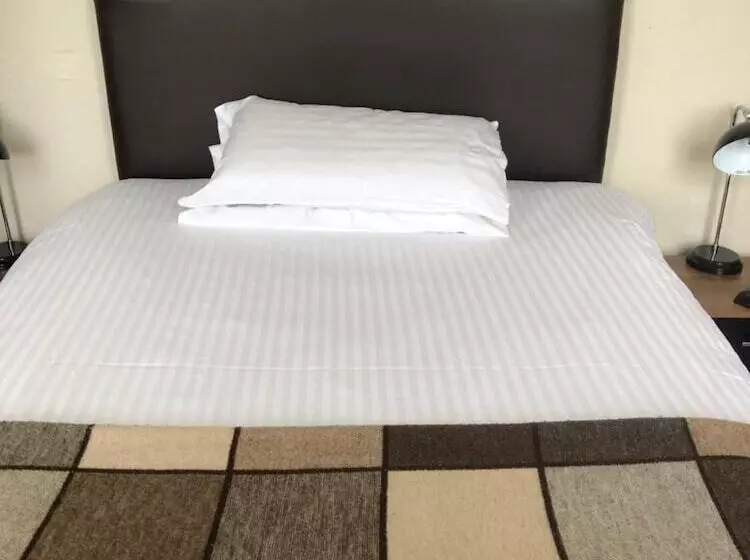 Hotelli The Hunt Lodge