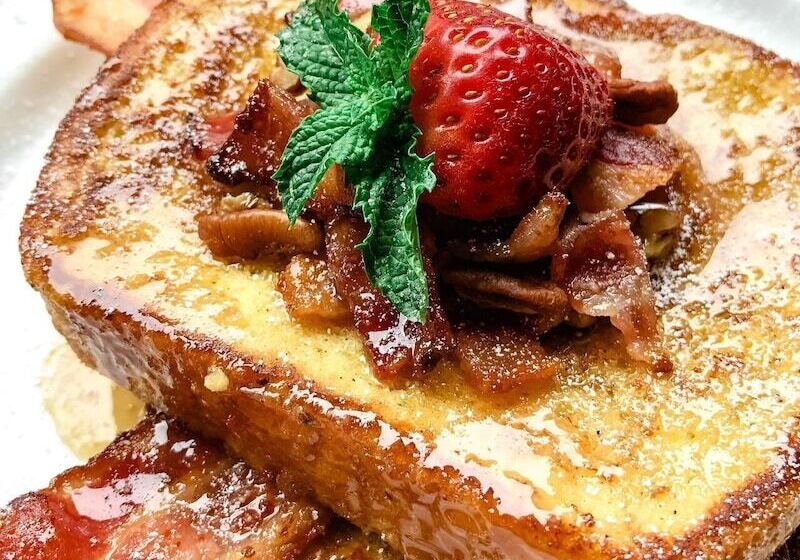 Lady Geneva Bed & Breakfast