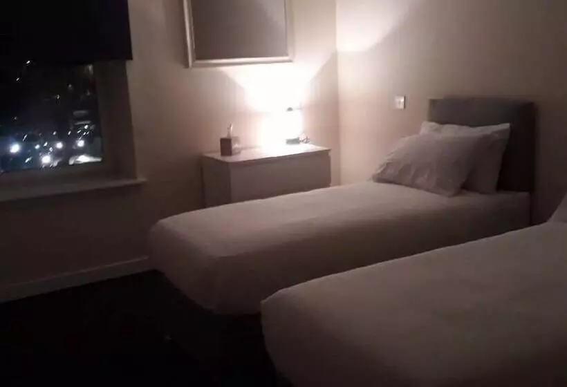 ペンション Stonefield Rooms