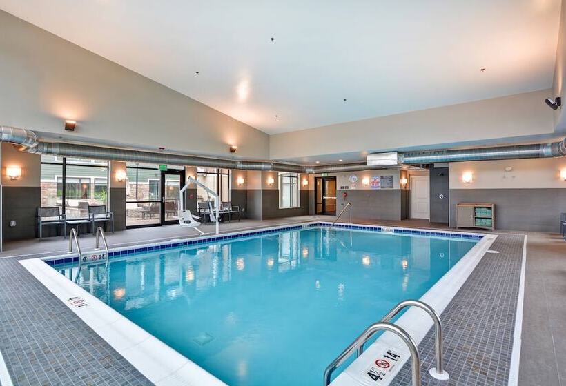 Residence Inn By Marriott Cleveland Airport/middleburg Heights