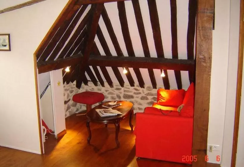 Aamiaismajoitus (B&B) Le Logis Du Roc