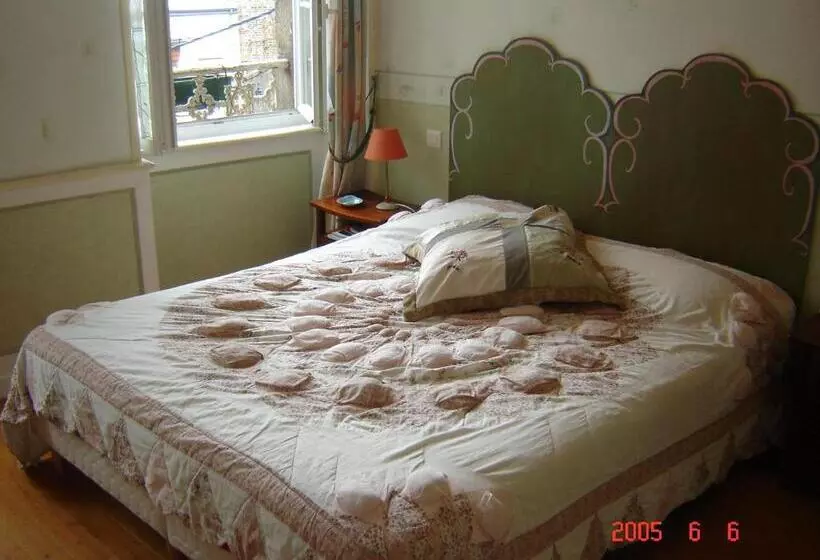 Aamiaismajoitus (B&B) Le Logis Du Roc