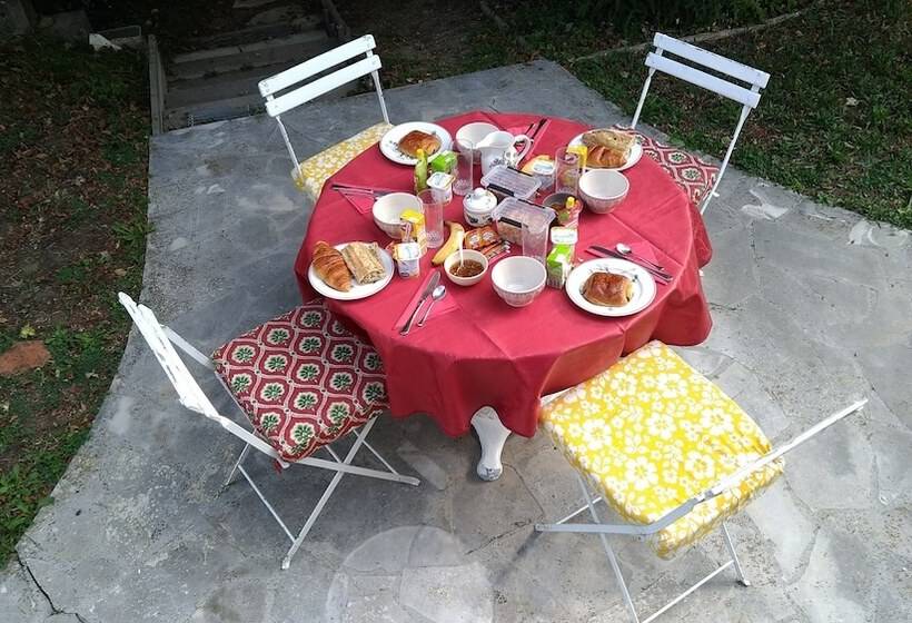 Bed and Breakfast Les Noisetiers