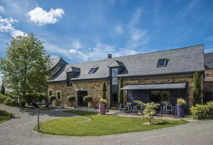 Aamiaismajoitus (B&B) Maison Et Chambres D'hôtes Les Lisbéales