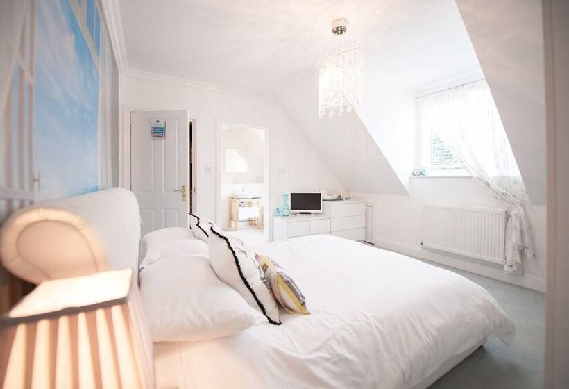 مبيت وإفطار Pinewood Lodge