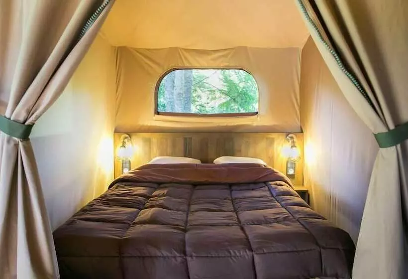 ホテル Camping La Ferme De Perdigat