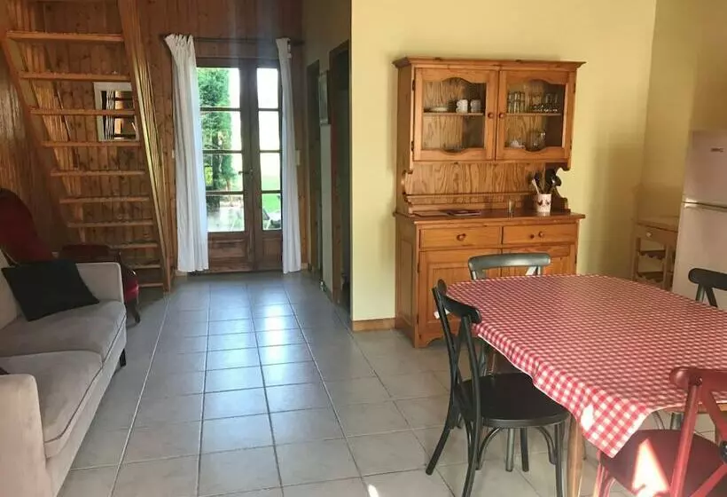 ホテル Camping La Ferme De Perdigat