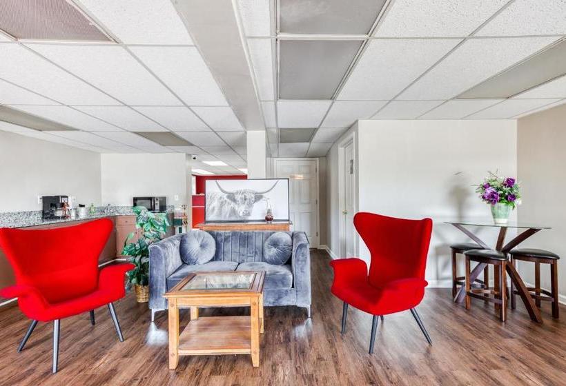 Hotel Decatur I-20 East & Wesley Club Dr