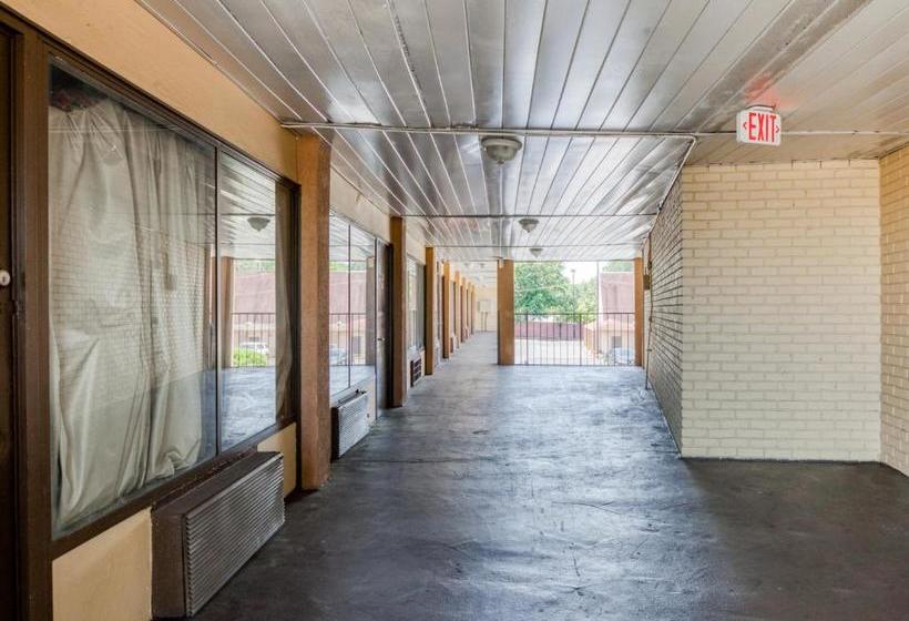 Hotel Decatur I-20 East & Wesley Club Dr