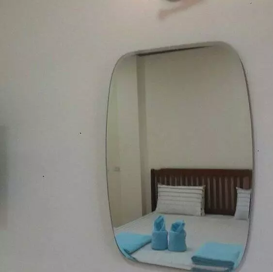 هتل Siri Apartment