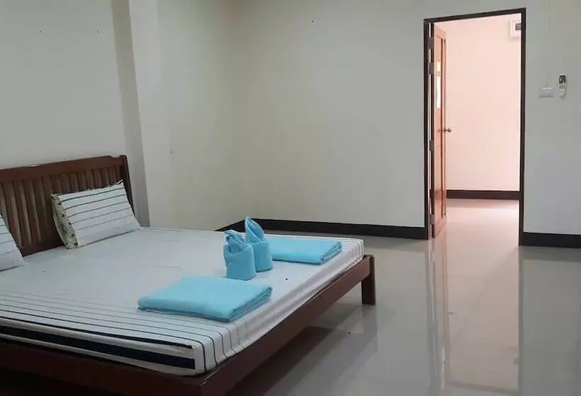 هتل Siri Apartment