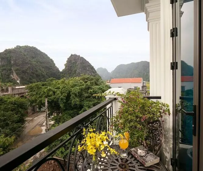 Tam Coc Holiday Hotel & Villa