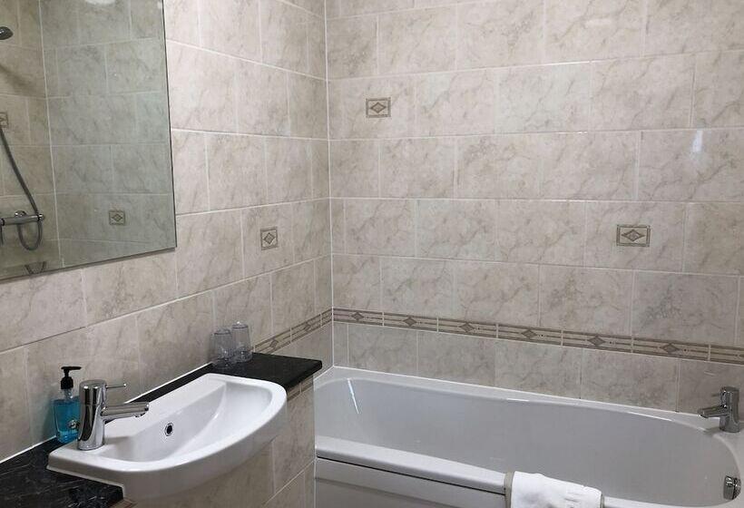 هتل The Corbet Arms