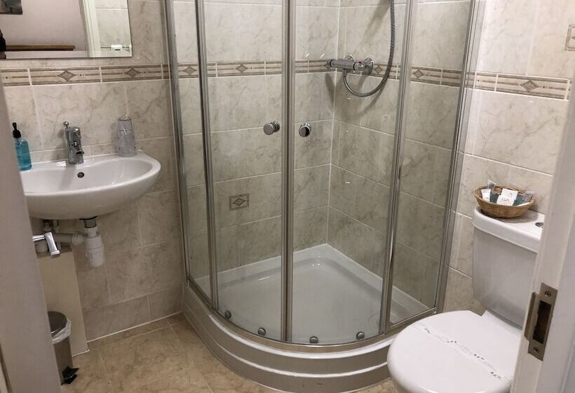 هتل The Corbet Arms