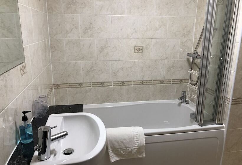 هتل The Corbet Arms