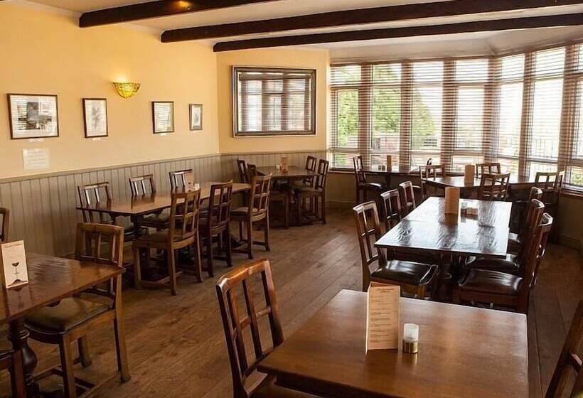 هتل The Corbet Arms