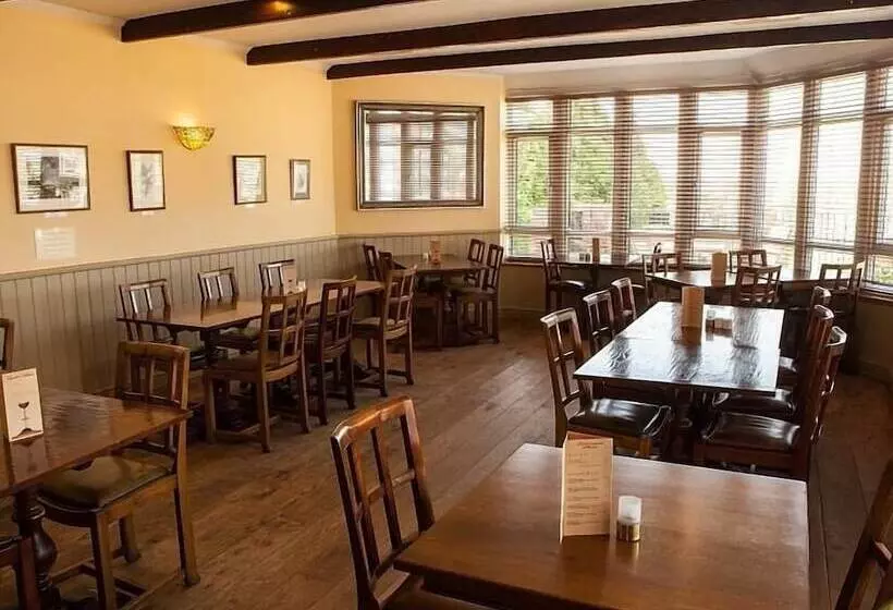 هتل The Corbet Arms