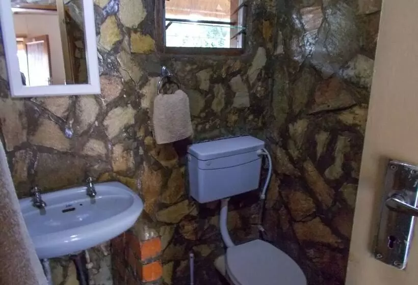 هتل Village Rest Lodge