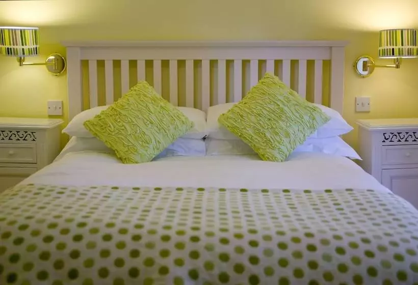 Majatalo The Spinney Country Guest House