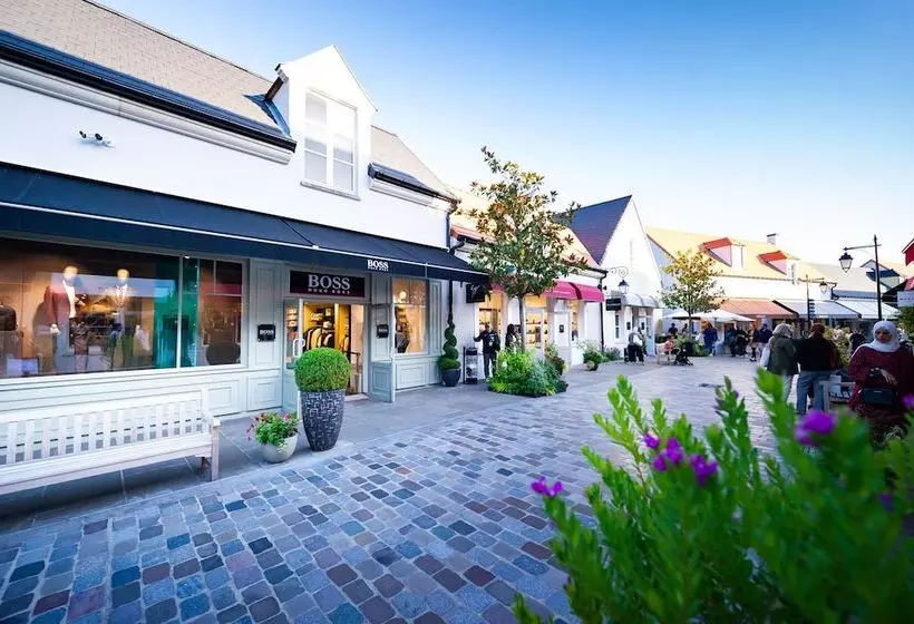 Staycity Aparthotels Near Disneyland Paris