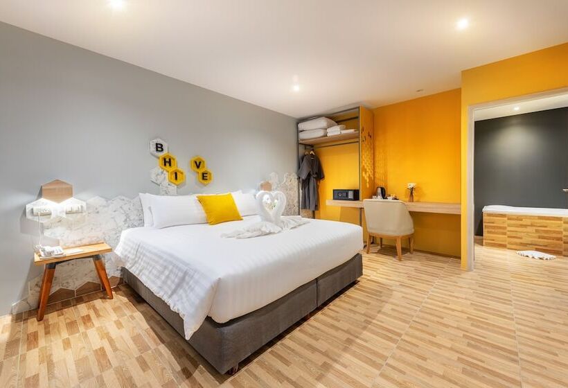 Beehive Boutique Hotel Phuket