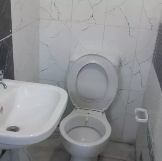 هتل Esin Pansiyon