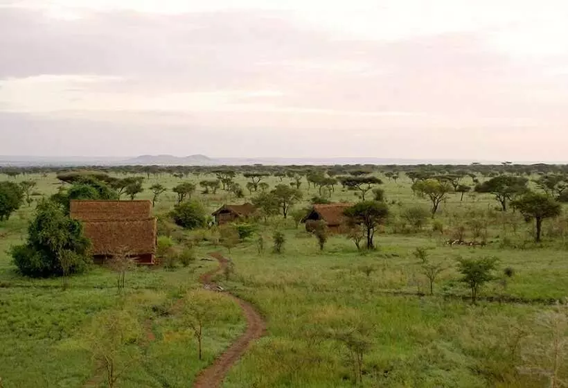 هتل Robanda Safari Camp