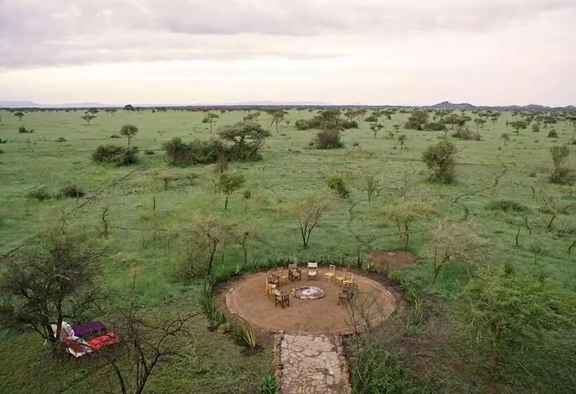 هتل Robanda Safari Camp