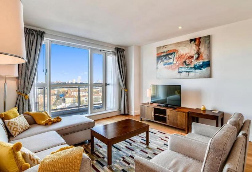 هتل Studyo By Bridgestreet, Canary Wharf