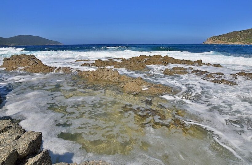 אתר נופש Paese Di Lava, Grand Ajaccio